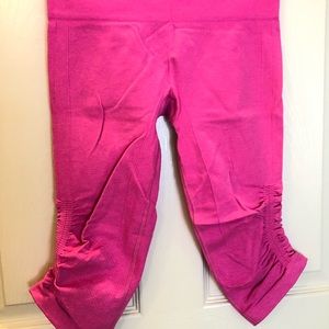 Lululemon In The Flow Crop II